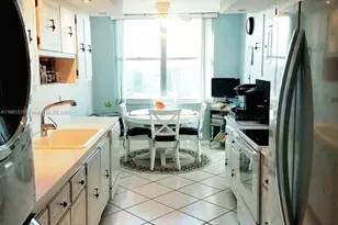 2751 S Ocean Dr, Hollywood, FL 33019 - Photo 9