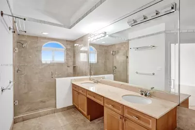 100 S Birch Rd #906B, Fort Lauderdale, FL 33316 - Photo 37