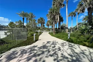 7326 Collins Ave, Miami Beach, FL 33141 - Photo 21