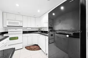 2100 Sans Souci Blvd, North Miami, FL 33181 - Photo 17