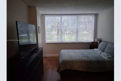 1400 St Charles Pl #201, Pembroke Pines, FL 33026 - Photo 15
