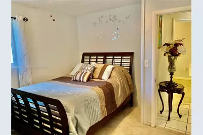 6180 SW 42nd Ct, Davie, FL 33314 - Photo 9