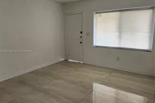 890 NW 106th St, Miami, FL 33150 - Photo 5