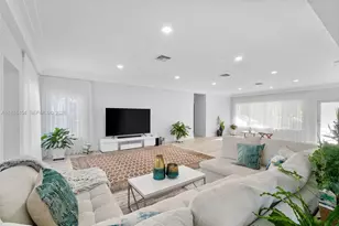 1155 Tyler St, Hollywood, FL 33019 - Photo 9