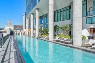 398 NE 5th St, Miami, FL 33132 - Photo 21