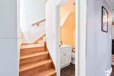 8105 Lagos De Campo Blvd #J-2, Tamarac, FL 33321 - Photo 11