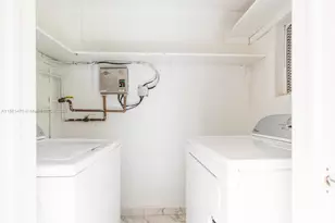 16985 SW 113th Ct, Miami, FL 33157 - Photo 15