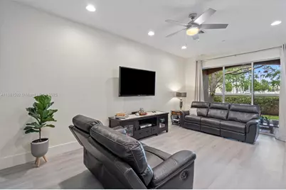 12 Nottingham Pl, Boynton Beach, FL 33426 - Photo 3