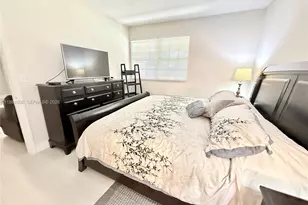 11700 SW 1st St, Pembroke Pines, FL 33025 - Photo 15