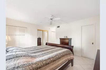1001 NE 14th Ave #207, Hallandale Beach, FL 33009 - Photo 15