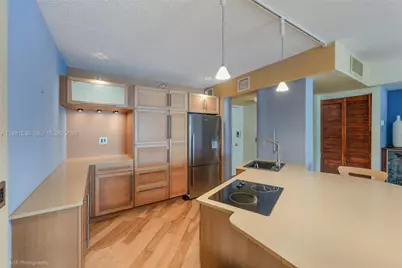 1901 S Ocean Dr #303, Hollywood, FL 33019 - Photo 15