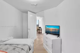 21205 Yacht Club Dr, Aventura, FL 33180 - Photo 35