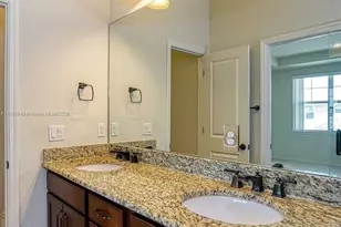 5060 Eucalyptus Dr, Hollywood, FL 33021 - Photo 27