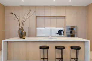 600 72nd St, Miami Beach, FL 33141 - Photo 25