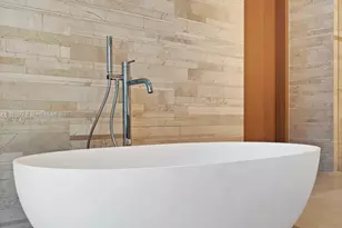 600 72nd St, Miami Beach, FL 33141 - Photo 21