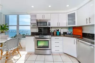 609 Ocean Dr #8G, Key Biscayne, FL 33149 - Photo 11