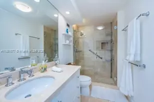 609 Ocean Dr, Key Biscayne, FL 33149 - Photo 25