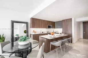 88 SW 7th St, Miami, FL 33130 - Photo 3