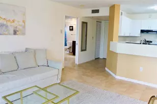 19999 E Country Club Dr, Aventura, FL 33180 - Photo 5