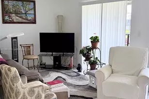 9794 N Belfort Cir, Tamarac, FL 33321 - Photo 7