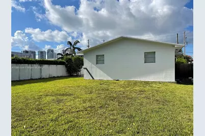 27 NW 41st St #27, Miami, FL 33127 - Photo 3