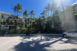 4000 NE 168th St, North Miami Beach, FL 33160 - Photo 23