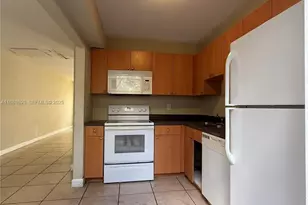 4625 NW 9th Dr, Plantation, FL 33317 - Photo 11