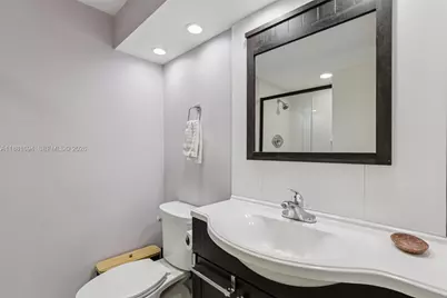 20191 E Country Club Dr #1102, Aventura, FL 33180 - Photo 17