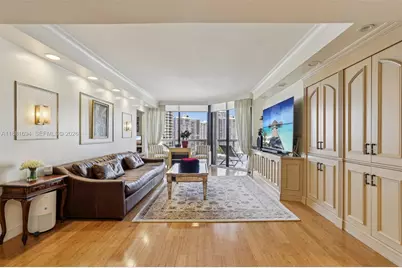 20191 E Country Club Dr #1102, Aventura, FL 33180 - Photo 3