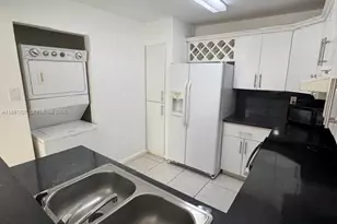 15480 SW 82nd Ln, Miami, FL 33193 - Photo 5