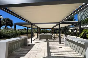 300 South Pointe Dr, Miami Beach, FL 33139 - Photo 33