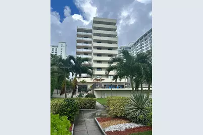 1621 Collins Ave #701, Miami Beach, FL 33139 - Photo 3