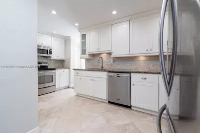 1365 SW 18th St, Miami, FL 33145 - Photo 17