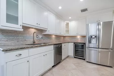 1365 SW 18th St, Miami, FL 33145 - Photo 19