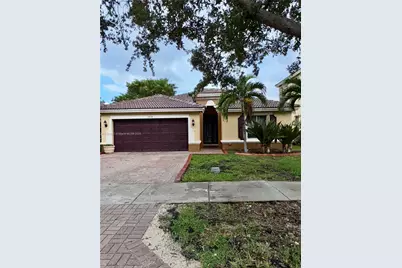 1928 NE 4th Ct, Homestead, FL 33033 - Photo 1
