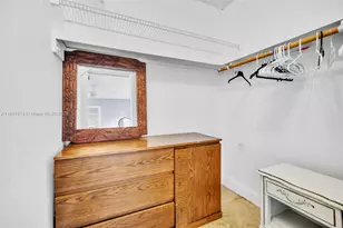 5207 Hayes St, Hollywood, FL 33021 - Photo 5