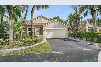 1051 NW 108th Ave, Plantation, FL 33322 - Photo 1
