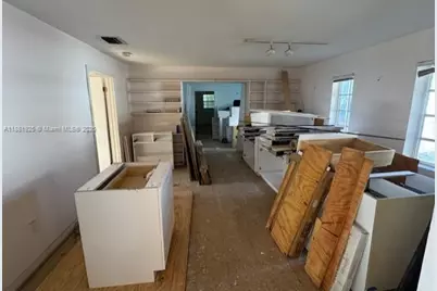 8920 SW 157th St, Palmetto Bay, FL 33157 - Photo 7