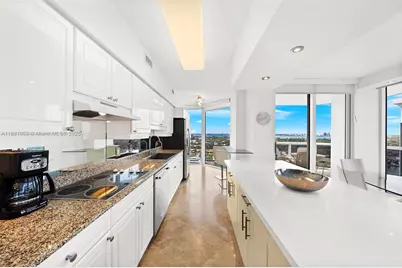 4779 Collins Ave #1707, Miami Beach, FL 33140 - Photo 7
