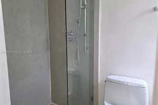 18720 NE 18th Ave, Miami, FL 33179 - Photo 5