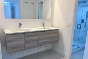 170 Lakeview Dr, Weston, FL 33326 - Photo 5