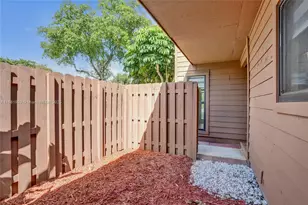 6188 Pine Tree Ln, Tamarac, FL 33319 - Photo 29