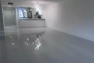 16168 Laurel Dr, Weston, FL 33326 - Photo 7