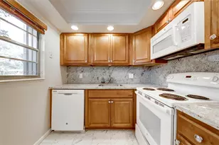 36 Islewood B, Deerfield Beach, FL 33442 - Photo 7
