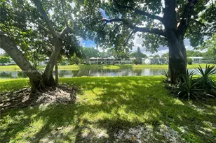 36 Islewood B, Deerfield Beach, FL 33442 - Photo 9