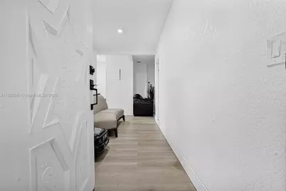 1090 NW 77th St, Miami, FL 33150 - Photo 47