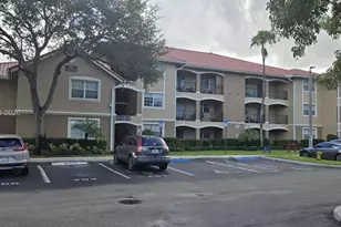 215 SW 117th Terrace, Pembroke Pines, FL 33025 - Photo 1