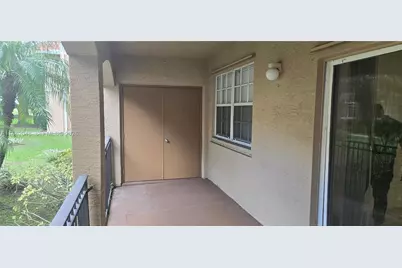215 SW 117th Ter #14104, Pembroke Pines, FL 33025 - Photo 13