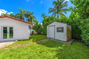 21000 NE 18th Ct, Miami, FL 33179 - Photo 29