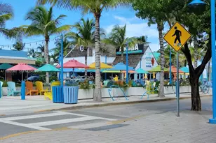 4117 Bougainvilla Dr, Lauderdale by the Sea, FL 33308 - Photo 21